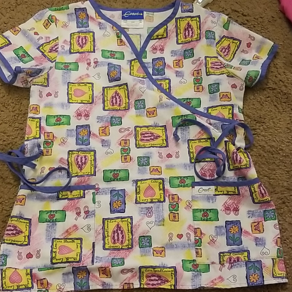 Scrub top size small